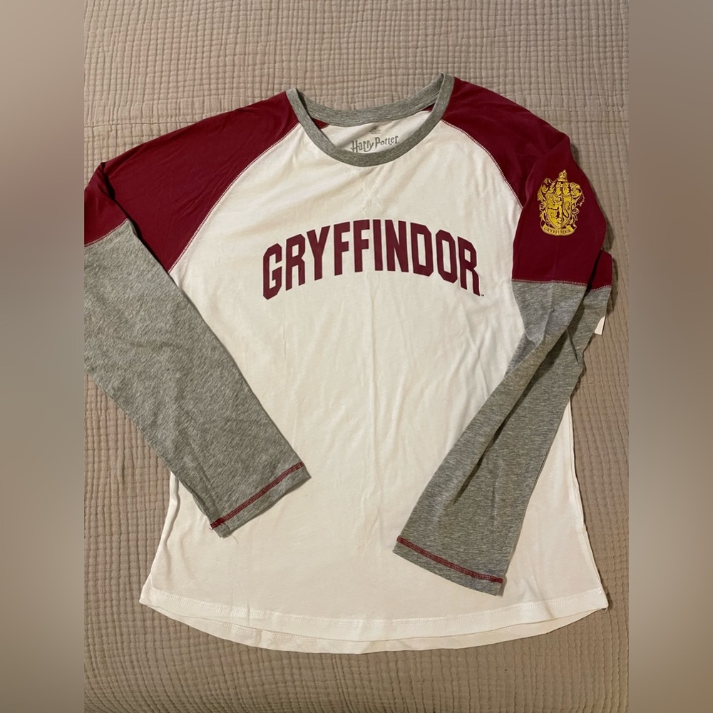 Gryffindor Long Sleeve Raglan Tee | Women’s Size XXL | 100% Cotton
